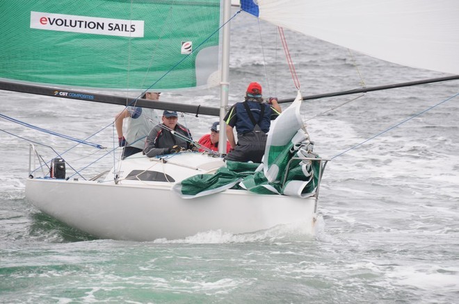 'Evergreen' riding waves approaching the Wangi (Lake Macquarie) mark - Blake Middleton - Elliott 7 various © Jim Walsh